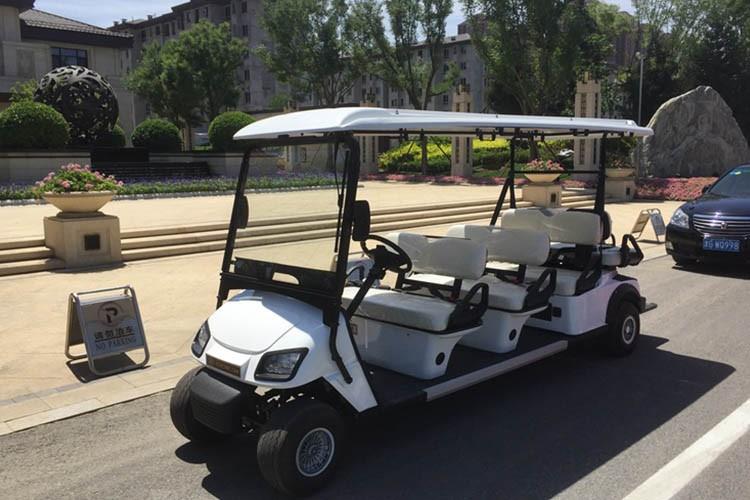 八座高爾夫會(huì)所車(chē)