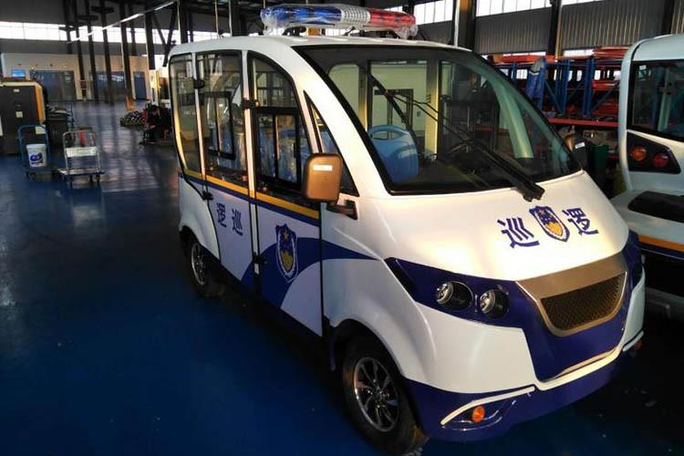 四座電動(dòng)巡邏車(chē)